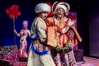 спектакль ходжа насреддин театр. ходжа насреддин спектакль бекмамбетов. спектакля тимура бекмамбетова «ходжа насреддин. ходжа насреддин кукольный спектакль. ходжа насреддин спектакль театр наций.