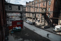 завод красный треугольник наб. красный треугольник на обводном канале. завод красный треугольник в санкт-петербурге история. обводный канал красный треугольник. красный треугольник обводный канал.