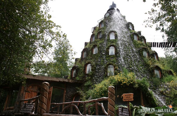 Отель «Magic Mountain Lodge» - волшебная гора-вулкан Загадочный лес, необычайно красивые озера и уникальная девственная, дикая природа, где живут своей жизнью обитатели леса, разве это не